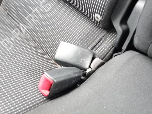 Used Seat buckle MITSUBISHI LANCER VIII Sportback (CX_A) 2.0 DI-D (CX8A) (140 hp) 27077891