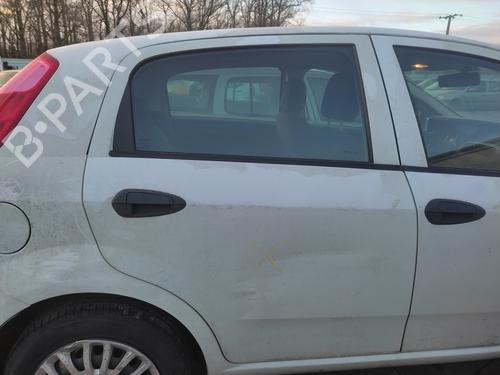 Poignée extérieure arrière droite FIAT GRANDE PUNTO (199_) 1.2 (65 hp) 27052038
