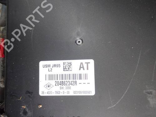 Used Fuse box Fuse box RENAULT SCÉNIC III (JZ0/1_) 1.5 dCi (110 hp) 35898488 35898488