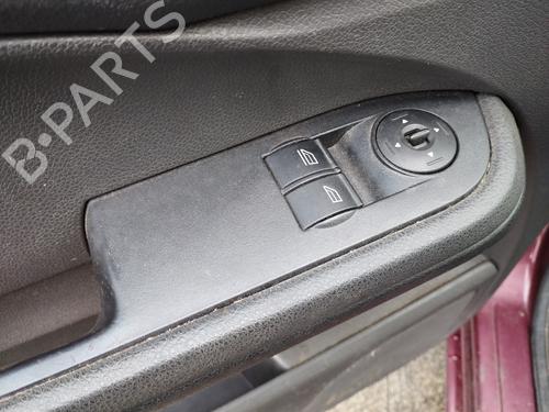 BP32429012I27 main image