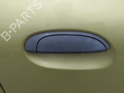 Højre fortil udvendigt håndtag RENAULT CLIO II (BB_, CB_) 1.5 dCi (B/CB07) (65 hp) 27568200