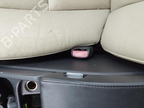 Used Seat buckle VOLVO S80 II (124) D5 (185 hp) 27065304