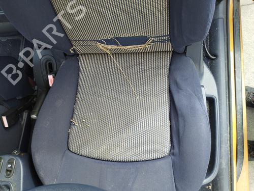 left-front-seat-peugeot-1007-km_-2005-28277335 main image