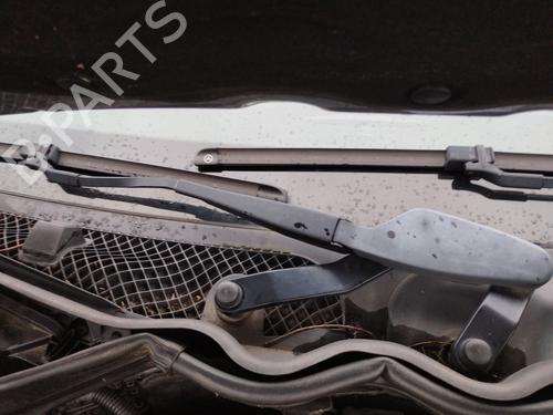 Used Front windshield wiper arm MERCEDES-BENZ C-CLASS (W204) C 180 CDI (204.000) (120 hp) 32108657