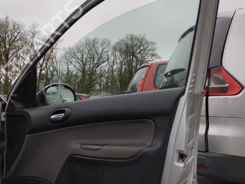 Used Front right window mechanism Front right window mechanism PEUGEOT 206 Hatchback (2A/C) 1.4 HDi eco 70 (68 hp) 33037857 33037857