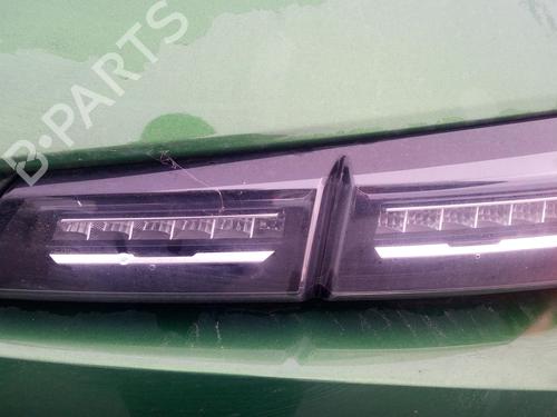 Used Right tailgate light Right tailgate light PEUGEOT 308 III (FB_, FH_, FP_, F3_, FM_) BlueHDi 130 (FBYHZL, FBYHZT) (131 hp) 27081962 27081962