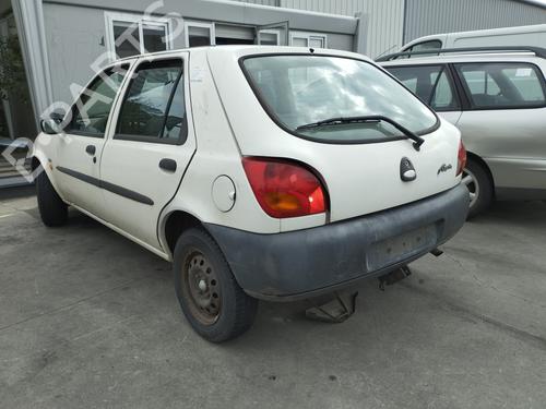 Venstre bak beltestrammer FORD FIESTA IV (JA_, JB_) 1.3 i | BP27656079C89 