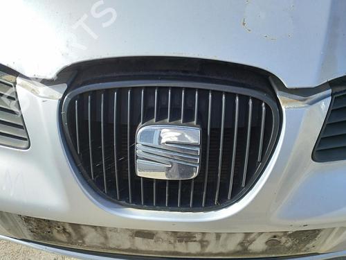 Used Grille SEAT CORDOBA (6L2) 1.4 16V (75 hp) 27069856