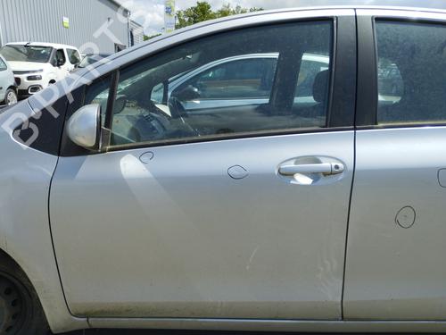 front-left-exterior-door-handle-toyota-yaris-_p9_-2005-2006-2007-2008-2009-2010-2011-2012-2013-2014-27042431 main image