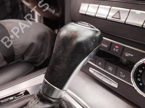 Used Shift knob Shift knob MERCEDES-BENZ C-CLASS (W204) C 180 CDI (204.000) (120 hp) 32108714 32108714