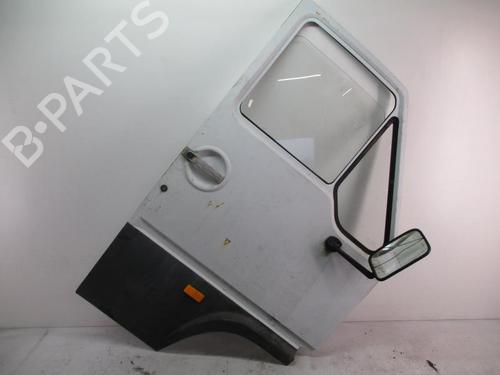 Tür rechts vorne für RENAULT MASTER I Van (T__) 28-35 2,5 D (75 hp) 27076393