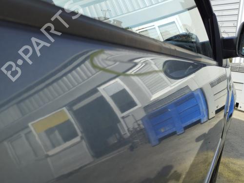 right-front-door-renault-twingo-ii-cn0_-2007-40602247 main image