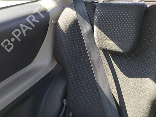 rear-right-seatbelt-toyota-yaris-_p9_-2005-2006-2007-2008-2009-2010-2011-2012-2013-2014-37867459 main image