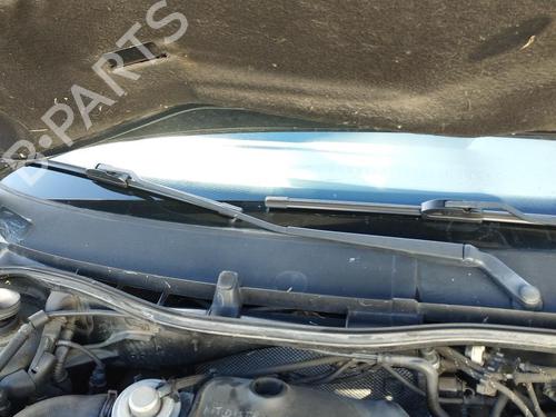Used Front windshield wiper arm SKODA OCTAVIA I (1U2) 1.9 TDI (90 hp) 27074120