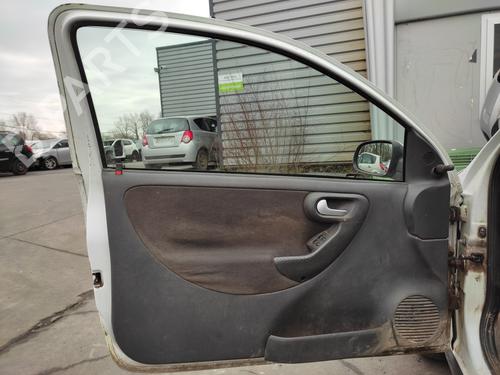 Used Front left window mechanism OPEL CORSA C (X01) 1.3 CDTI (F08, F68) (70 hp) 27048417