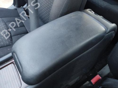 Used Middle console Middle console MERCEDES-BENZ C-CLASS (W203) C 220 CDI (203.008) (150 hp) 30792879 30792879