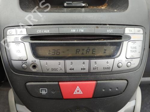 Used Radio Radio PEUGEOT 107 (PM_, PN_) 1.0 (68 hp) 35938773 35938773