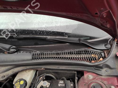 Used Front wiper motor VOLVO C30 (533) 1.6 D (109 hp) 27058106