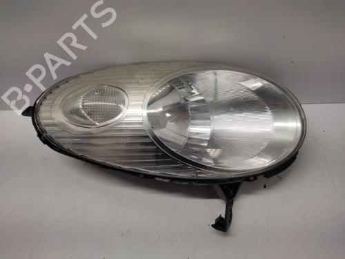 Used Right headlight NISSAN MICRA III (K12) 1.2 16V (80 hp) 27083684