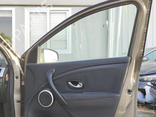 Used Right front door Right front door RENAULT MEGANE III Grandtour (KZ0/1) 1.5 dCi (KZ09, KZ0D, KZ1G, KZ29, KZ14, KZ1W, KZ10, KZ1F,... (110 hp) 27046594 27046594