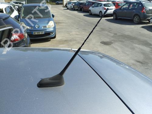 Antenne/Base Antenne/Base PEUGEOT 308 II (LB_, LP_, LW_, LH_, L3_) 1.2 THP 130 (131 hp) 33858080 33858080