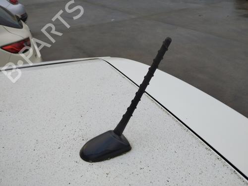Antenna/Base TOYOTA YARIS (_P13_) 1.3 (NSP130_, NSP130) | BP29890824C140