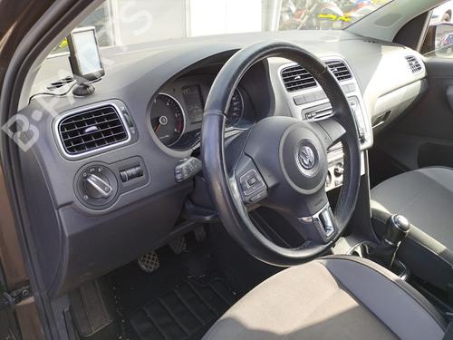 Dashboard Dashboard VW POLO V (6R1, 6C1) 1.6 TDI (90 hp) 39891576 39891576