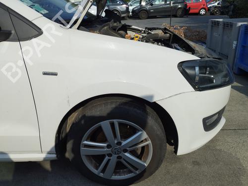 Used Right front driveshaft VW POLO V (6R1, 6C1) 1.2 (70 hp) 28153545