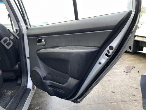 Rear right lock KIA CARENS III MPV (UN) 2.0 CRDi 140 | BP27062616C99 