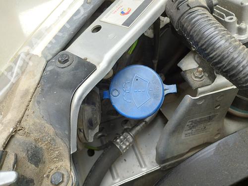 Used Windscreen washer tank PEUGEOT 206+ (2L_, 2M_) 1.4 HDi eco 70 (68 hp) 28109099