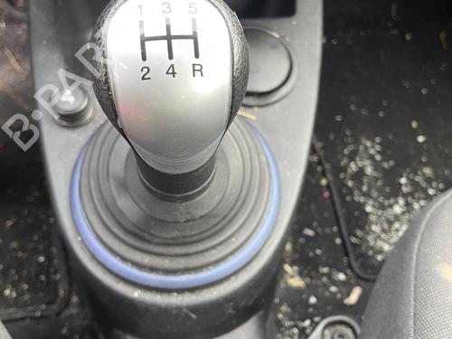 Used Gear lever FORD FIESTA V (JH_, JD_) 1.6 TDCi (90 hp) 27063079