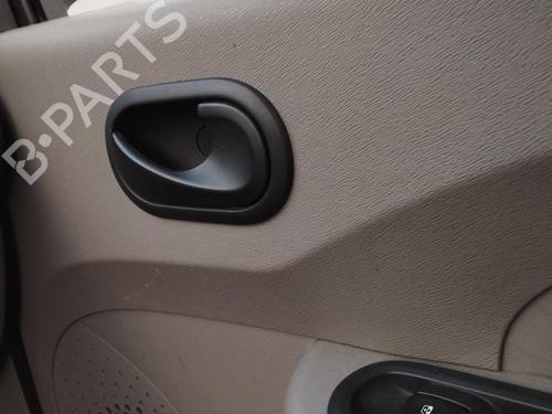 Poignée intérieure avant droite RENAULT TWINGO II (CN0_) 1.5 dCi (CN0E) (64 hp) 27044711