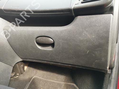 Used Glove box PEUGEOT 206+ (2L_, 2M_) 1.4 HDi eco 70 (68 hp) 30792790
