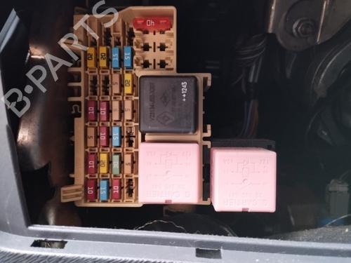 Used Fuse box Fuse box RENAULT KANGOO / GRAND KANGOO II (KW0/1_) 1.5 dCi 75 (KW07, KW10, KW04) (75 hp) 39891687 39891687