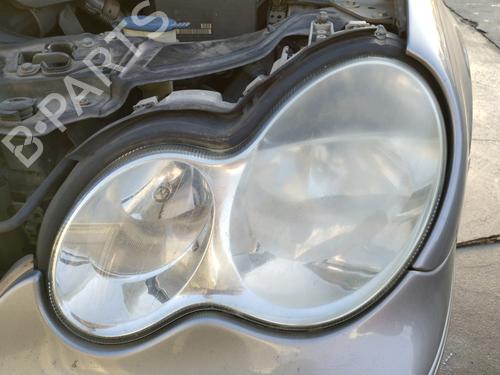 Venstre forlygte MERCEDES-BENZ C-CLASS (W203) C 220 CDI (203.008) (150 hp) 30792842