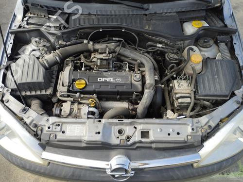 Used Radiator fan OPEL CORSA C (X01) 1.7 DTI (F08, F68) (75 hp) 29550838