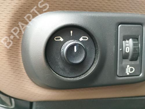 speilbryter-citroen-c4-cactus-2014-34627703 main image