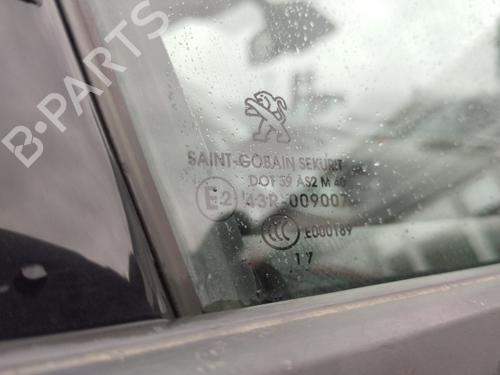 Used Front right door window Front right door window 31950705 31950705