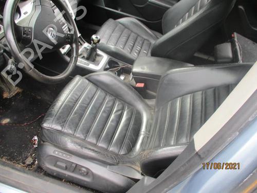 Left front indicator VW PASSAT B6 Variant (3C5) 2.0 BlueTDI | BP27079912C32 - Image 11