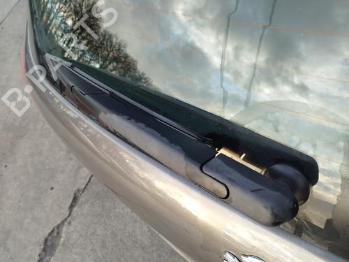 rear-windshield-wiper-arm-peugeot-2008-i-cu_-2013-31815194 main image
