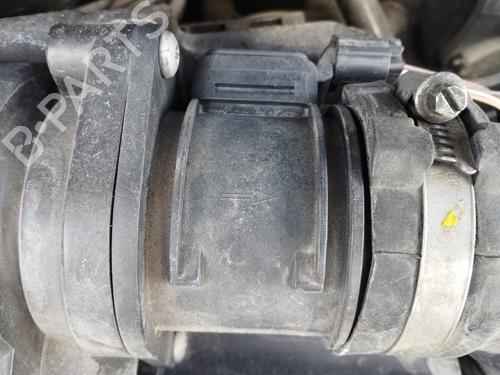 Used Mass air flow sensor Mass air flow sensor RENAULT TRAFIC II Van (FL) 2.0 dCi 115 (FL01, FL0U, FL00, FL0H, FL0M) (114 hp) 33635176 33635176