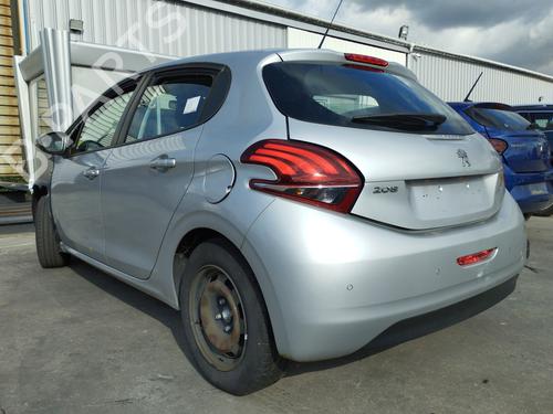 Rear fog light PEUGEOT 208 I (CA_, CC_) 1.2 VTI 82 | BP29176182C37 