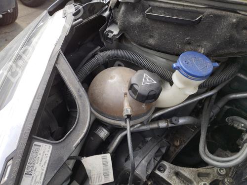 Used Expansion tank CITROËN C3 II (SC_) 1.2 VTi 82 (82 hp) 27042636
