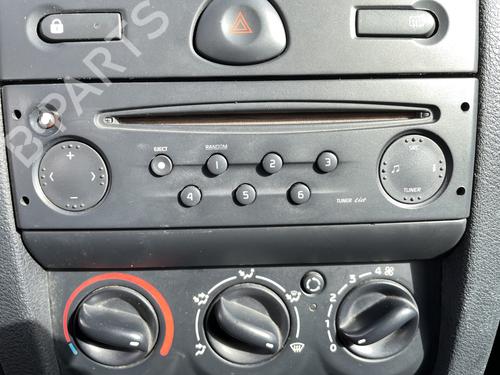 Used Radio RENAULT CLIO II (BB_, CB_) 1.5 dCi (B/CB07) (65 hp) 27057741