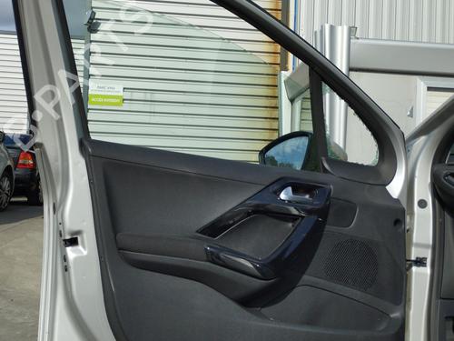 Used Front left door window PEUGEOT 208 I (CA_, CC_) 1.2 VTI 82 (82 hp) 29176202