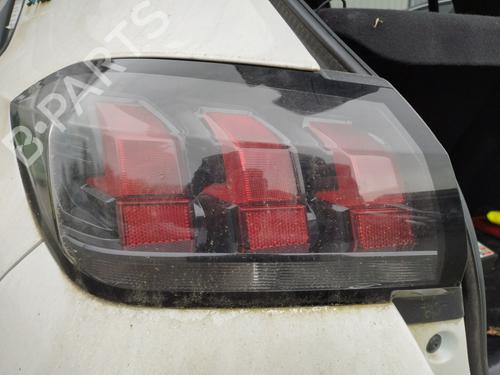 Used Left taillight PEUGEOT 208 II (UB_, UP_, UW_, UJ_) 1.2 PureTech 100 (101 hp) 27042981