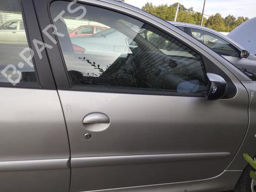 Dashboard PEUGEOT 206 SW (2E/K) 1.4 HDi | BP27070342C46 - Image 24