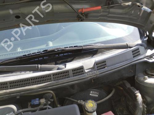 Used Front windshield wiper arm NISSAN MICRA III (K12) 1.2 16V (80 hp) 27053176