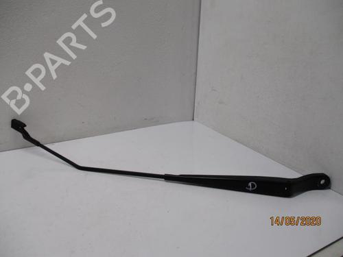 Used Front windshield wiper arm PEUGEOT 208 I (CA_, CC_) 1.2 VTI 82 (82 hp) 27061381