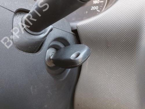 Used Ignition barrel DACIA SANDERO 1.4 (BS0C, BS0A, BS0G, BS1F, BS0E) (75 hp) 29026626